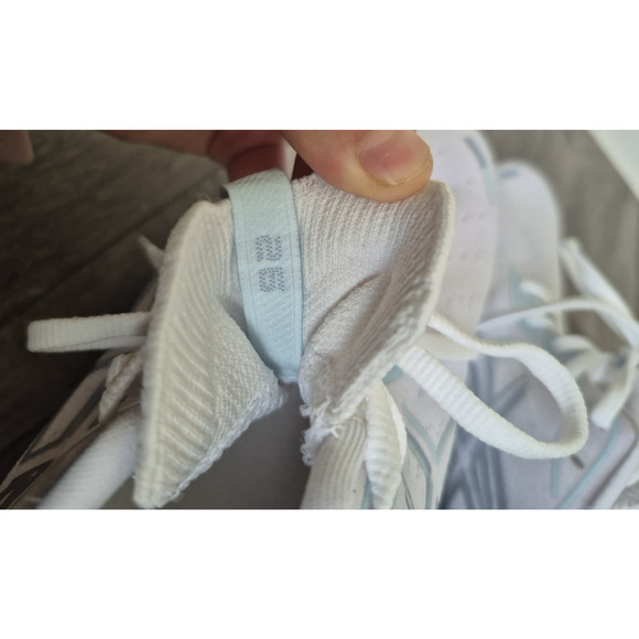 LN Asics White Cool Grey GEL-CUMULUS 26 Wide Men's Running Shoes US 11 - Picture 12 of 15